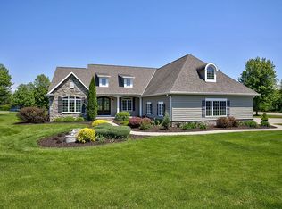 2630 Breaker Trl, Neenah, WI 54956