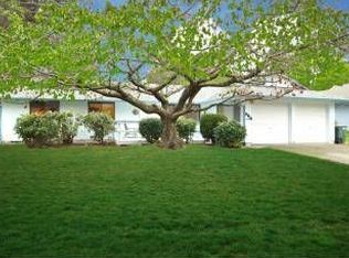 8818 NE 138th St, Kirkland, WA 98034