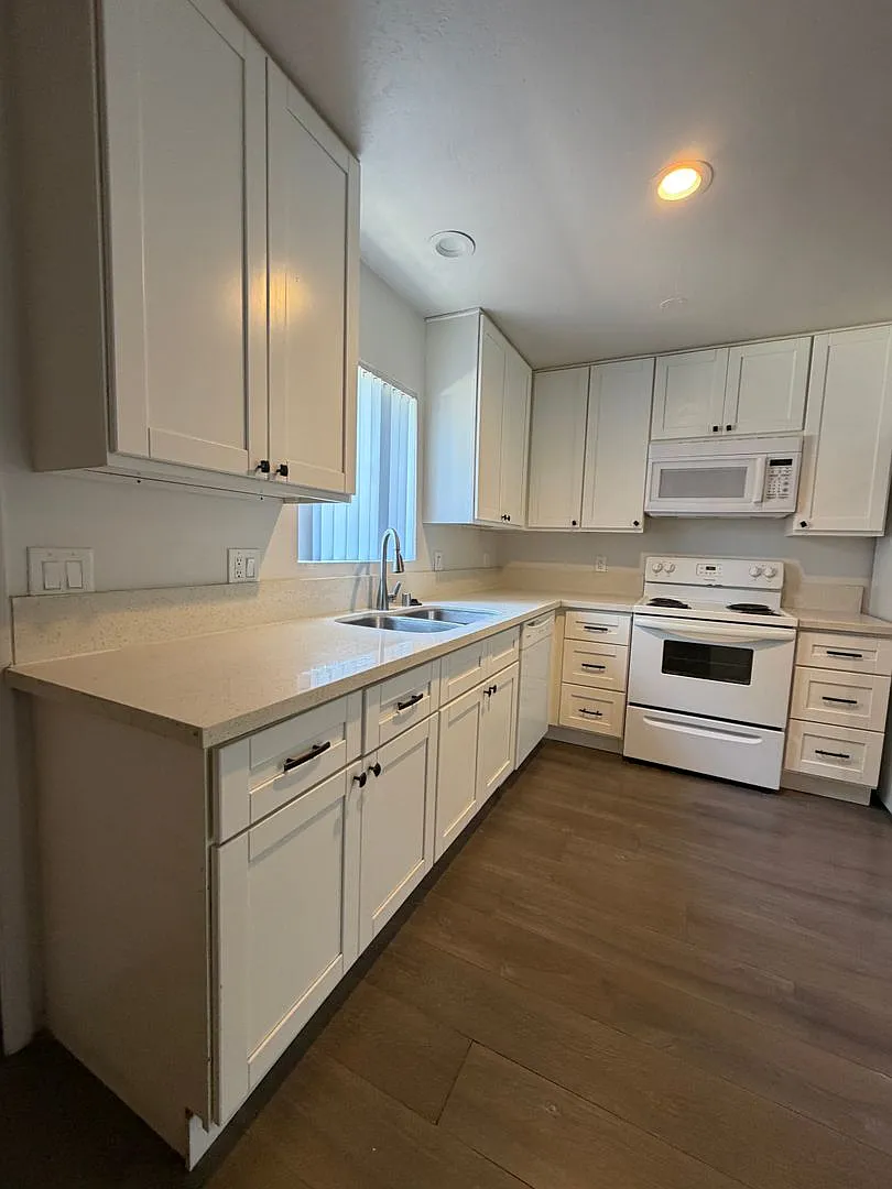 1109-1111 E. Ventura Street, Santa Paula, CA 93060 — Photo 2