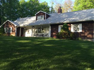 18 Primrose Dr, Katonah, NY 10536