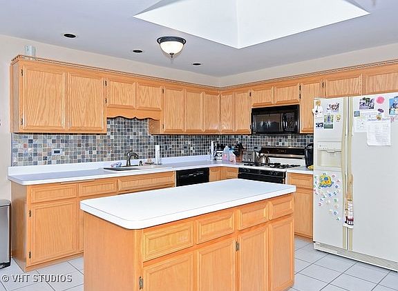3rd image of 17610 Westbrook Dr