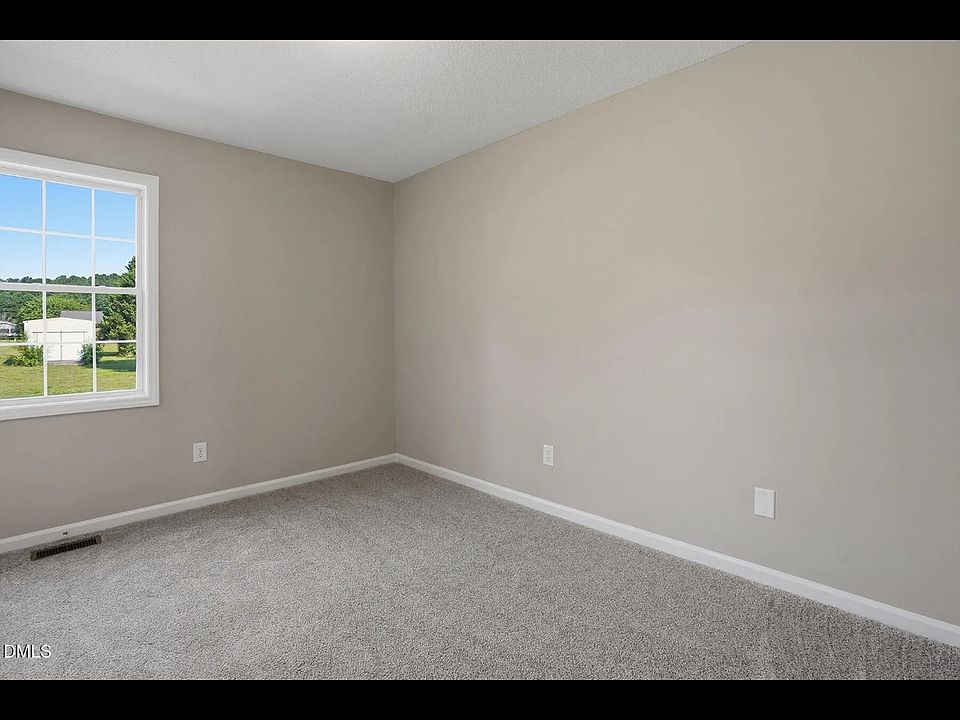 1st image of 114 Serenity Dr