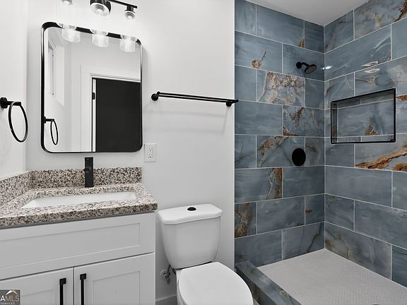 4th image of 4039 Delray Ct