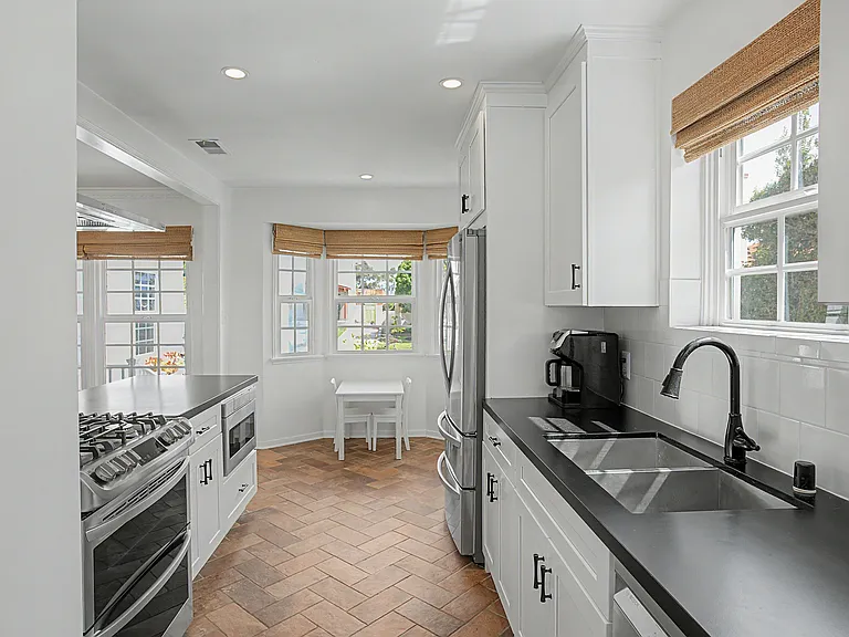 6132 W 75th St — Photo 10