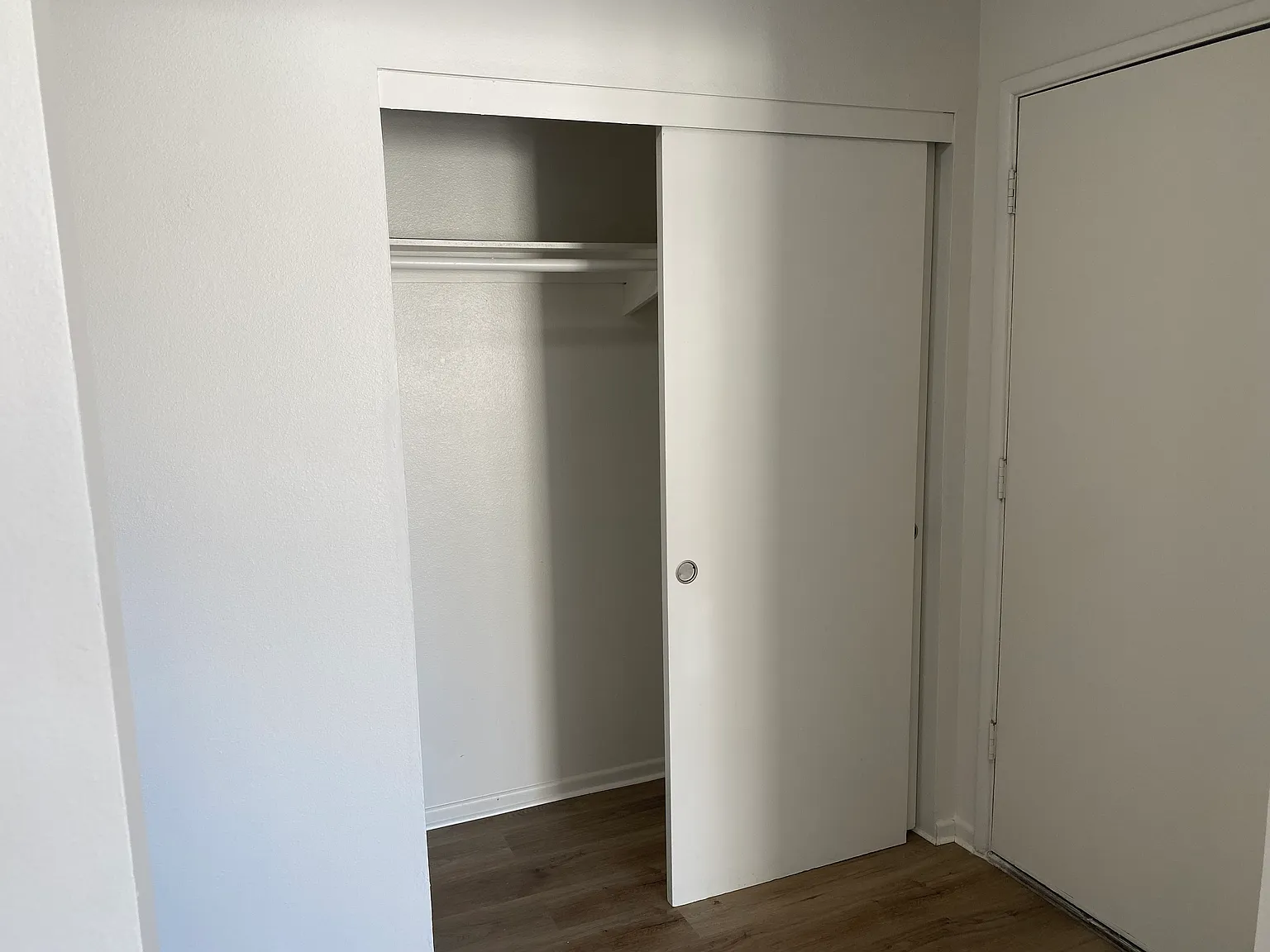 26084 Camphorwood Ave — Photo 3