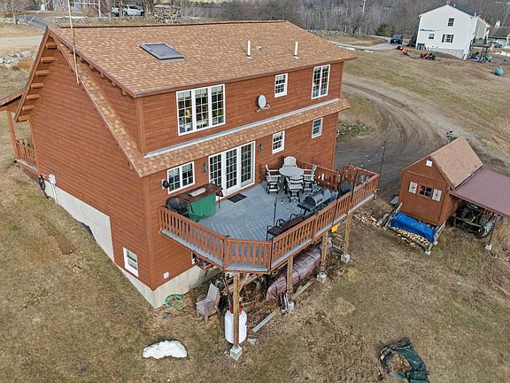 3rd image of 643 Loudon Ridge Road