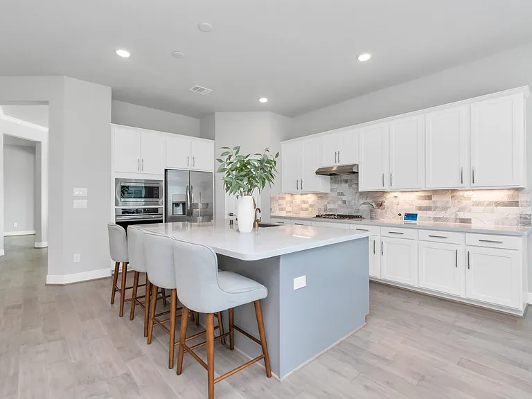 28646 Monarch Cliffs Dr — Photo 13