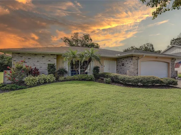 13006 Pebble Beach Cir, Hudson, FL 34667
