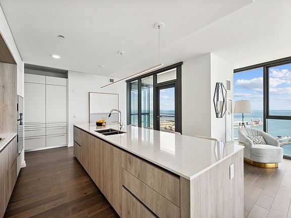 5th image of 211 N Harbor Dr #4002