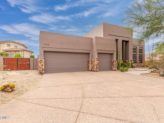 3rd image of 1540 E VILLA THERESA Drive
