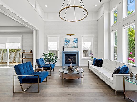 3rd image of 6214 Matilija Ave