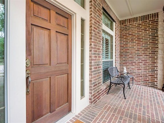 4th image of 713 Finch Ct