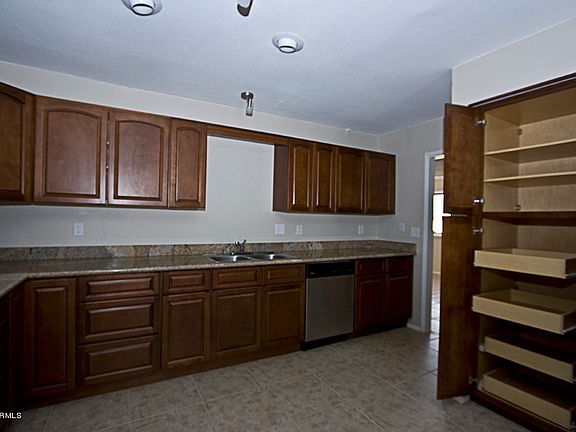 5th image of 2114 N OLIVE Street