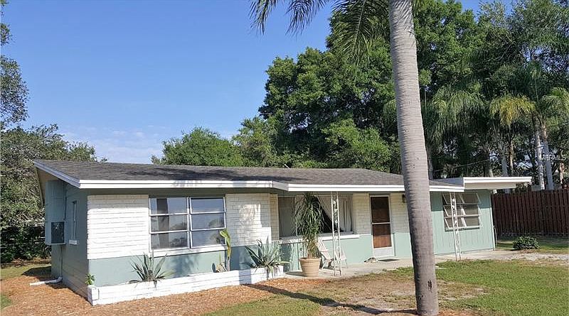 1st image of 219 J West Dr