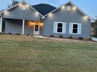 1127 S Clifton St, Fulton, MS 38843