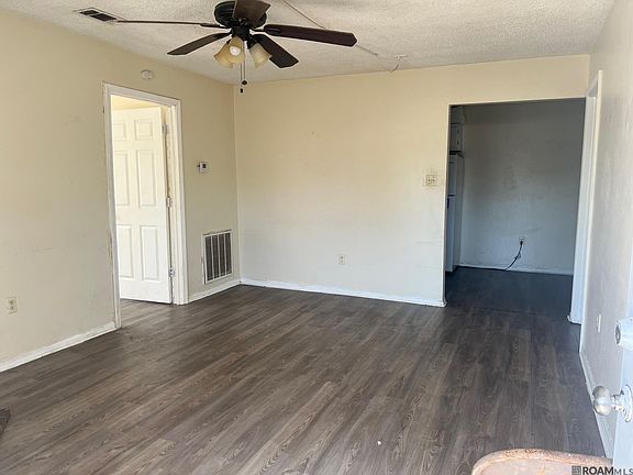 2nd image of 1055 Manson Dr