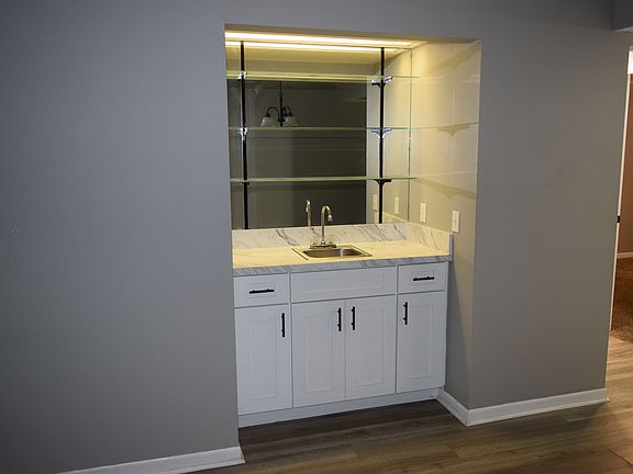 3rd image of 2037 San Marcos Dr SE APT 327