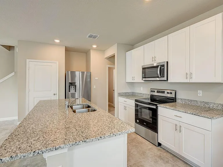 5728 SE Edgewater Cir — Photo 17