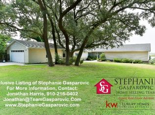 1165 Kings Landing Rd, Hampstead, NC 28443