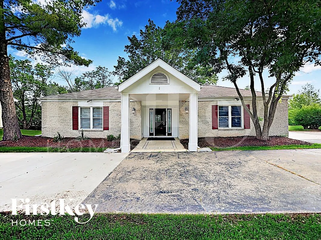 3 bed, 2.0 bath, 2188 sqft, $2,830 — Photo 1
