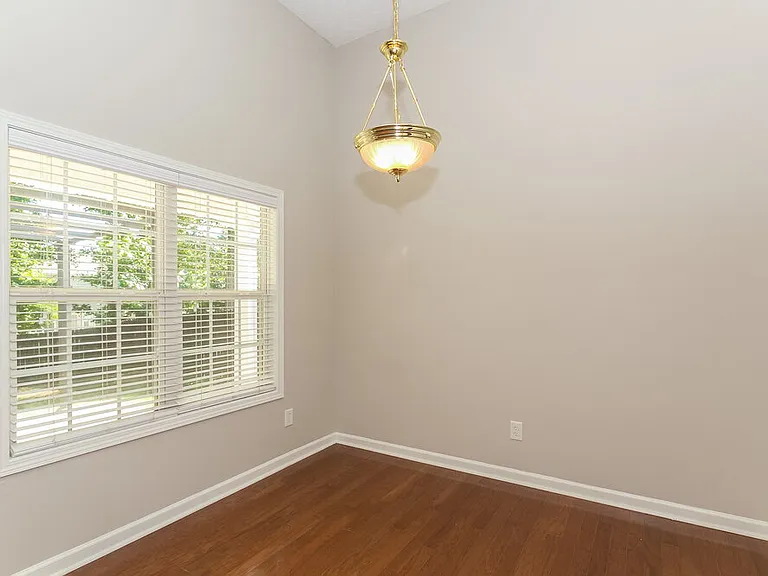 437 Camella Cir — Photo 5