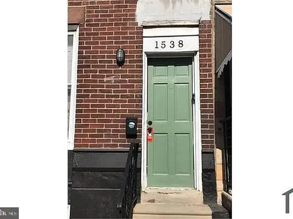 1538 S Dover St, Philadelphia, PA 19146