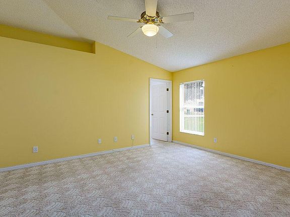 5th image of 2486 Deercroft Dr