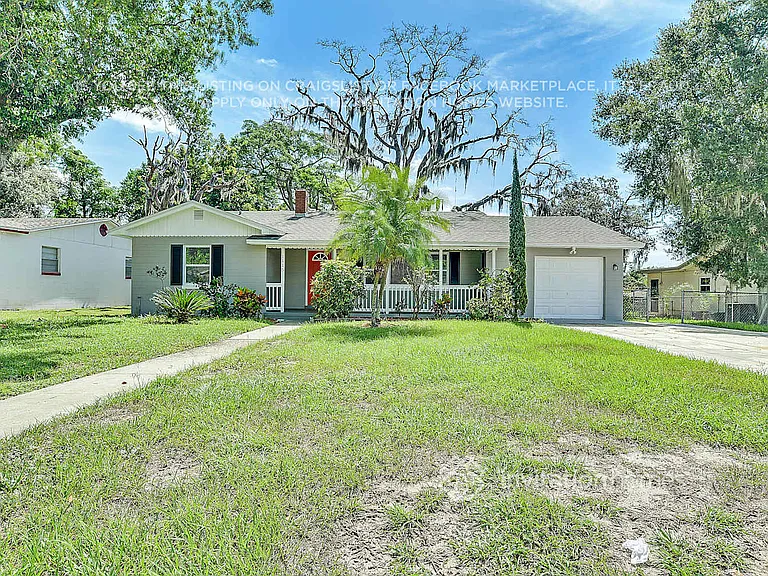 1115 N Powers Dr — Photo 2
