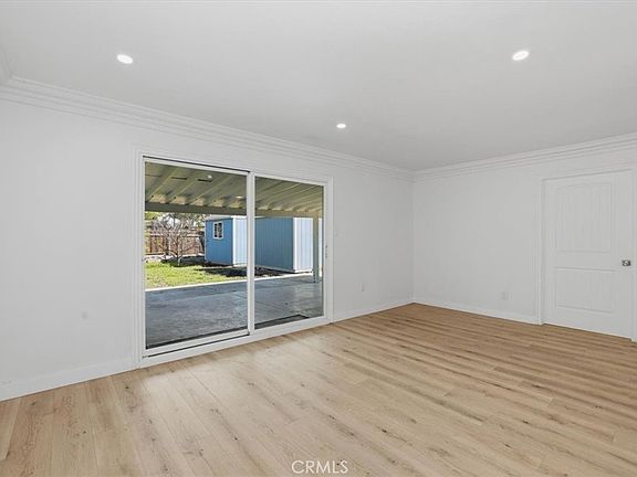 4th image of 6490 Hillside Ave