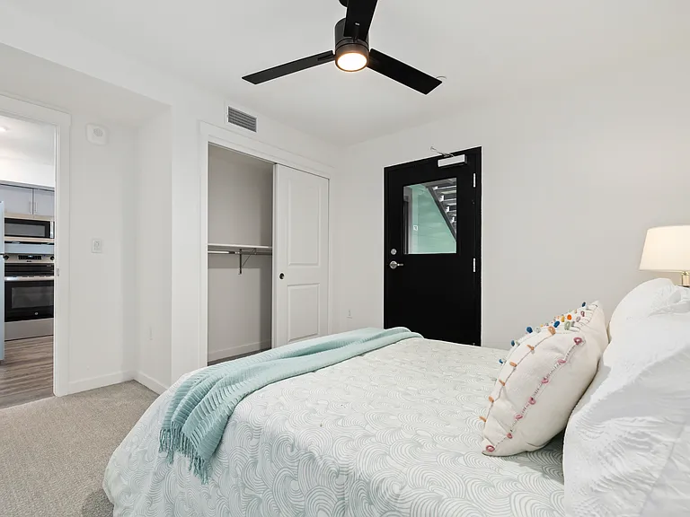 Falcons Landing Apartments — Photo 7