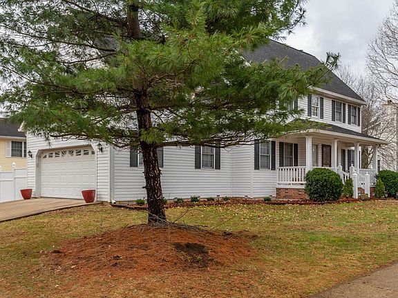 3rd image of 4052 E Bennington Blvd