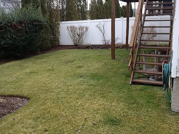 4th image of 106 Bayview Ln