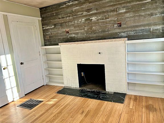 3rd image of 89 Mill St