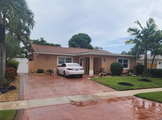 6831 NW 81st Pl, Tamarac, FL 33321