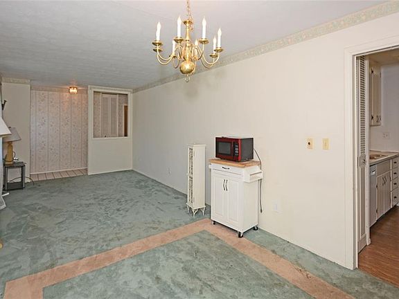5th image of 619 Merrimak Dr