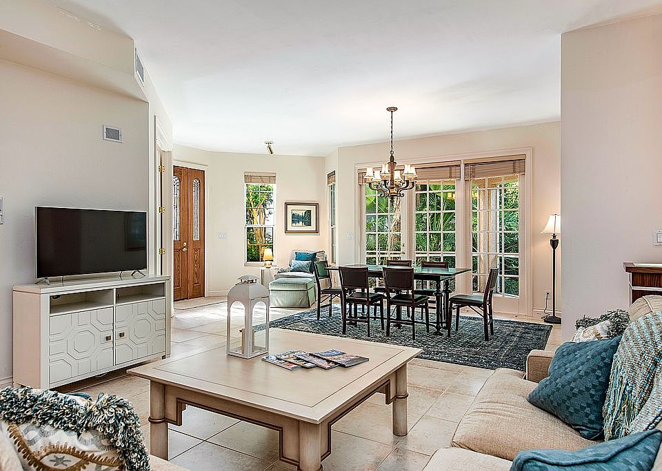 1st image of 157 Colonade Cir