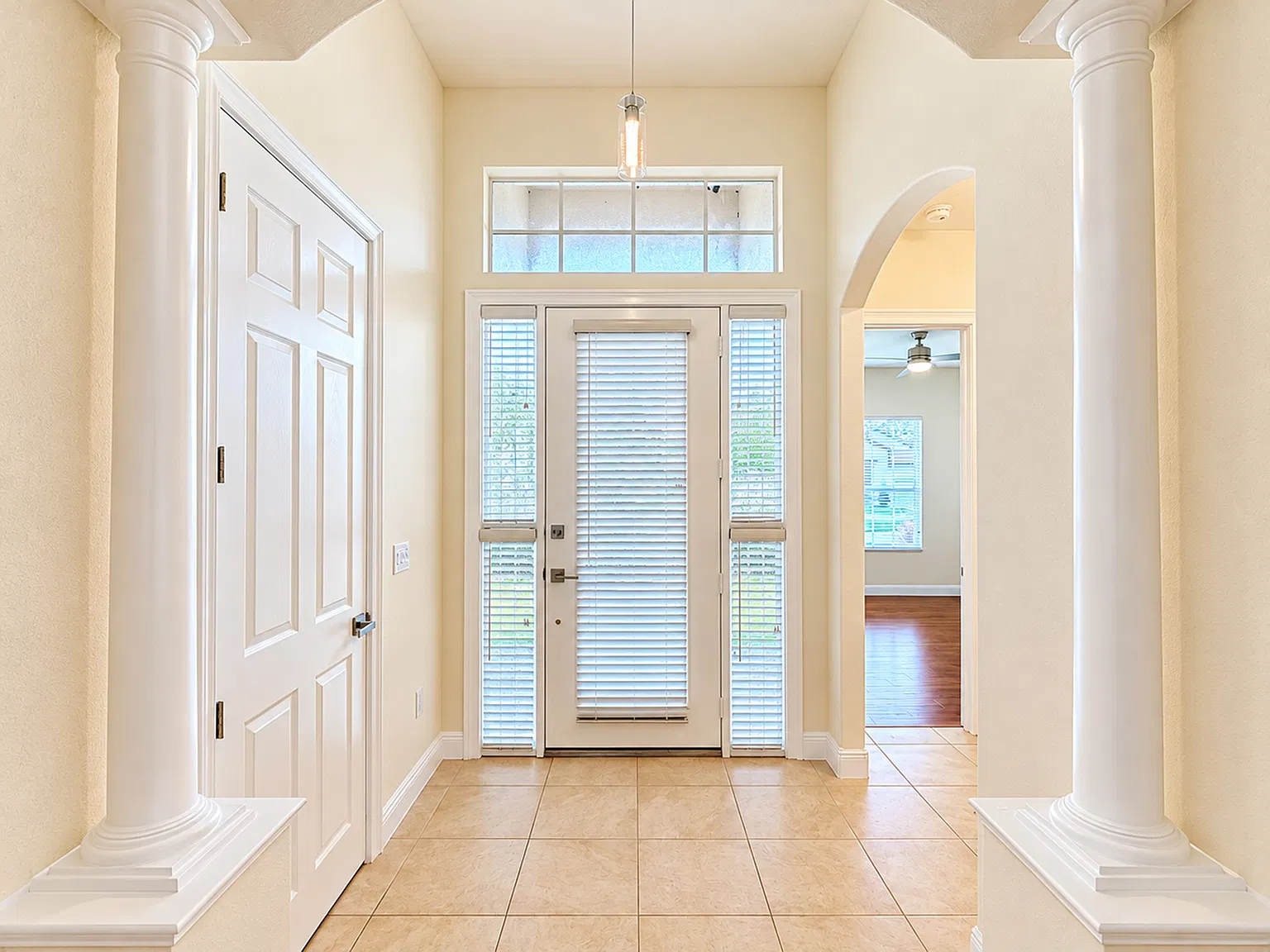 2 bed, 1579 sqft, $2,480 — Photo 2