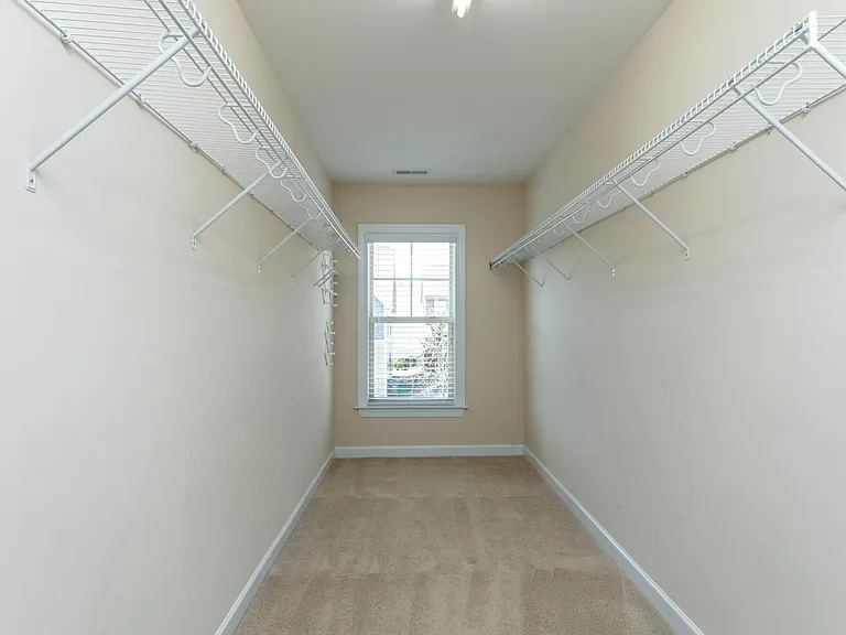 205 Roundhouse Ln — Photo 19