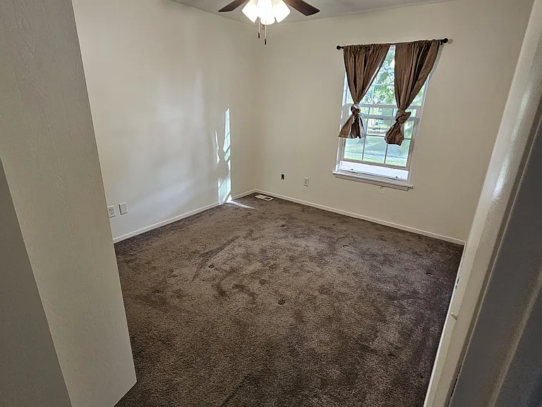 2901 Staten Ave #15 — Photo 15