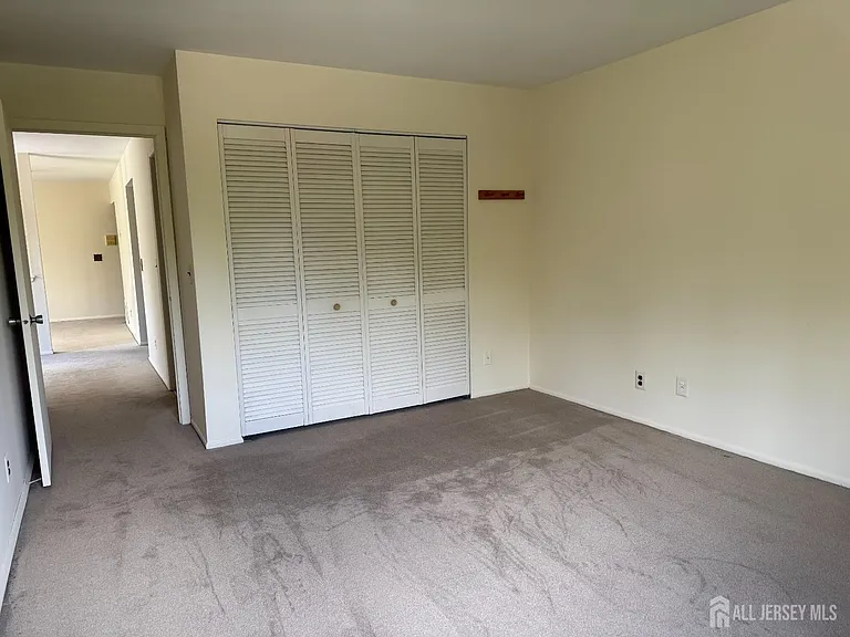 2311 Sayre Dr — Photo 8
