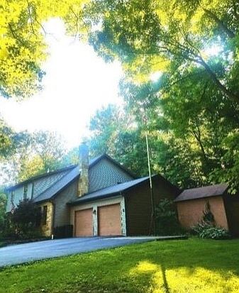 350 foot paved driveway