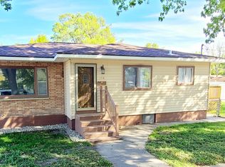 124 Penn St N, Aberdeen, SD 57401