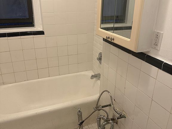 4th image of 1075 Edison Ave #4BB