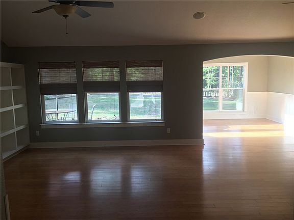5th image of 126 W Kaanapali Ln