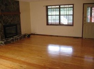 101 Idle Ln, Blue Ridge, GA 30513