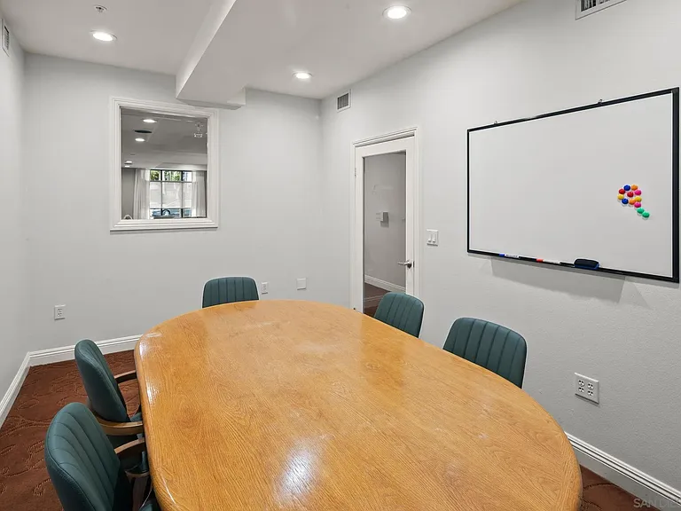2400 5th Ave #438 — Photo 36