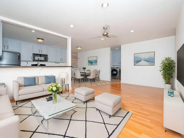 9860 Dale Ave Unit B2, Spring Valley, CA 91977