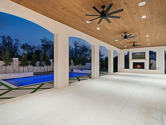 4th image of 4206 Woodfin Dr