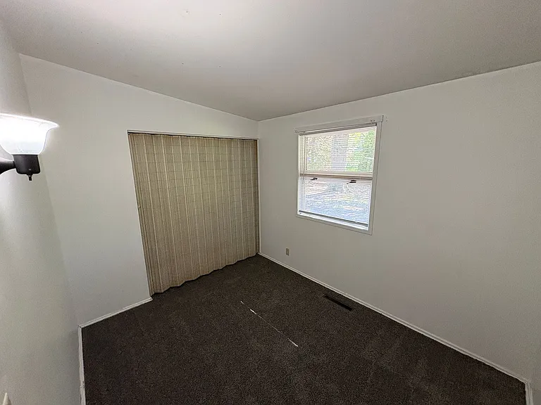 632 Eastborough Ln — Photo 20