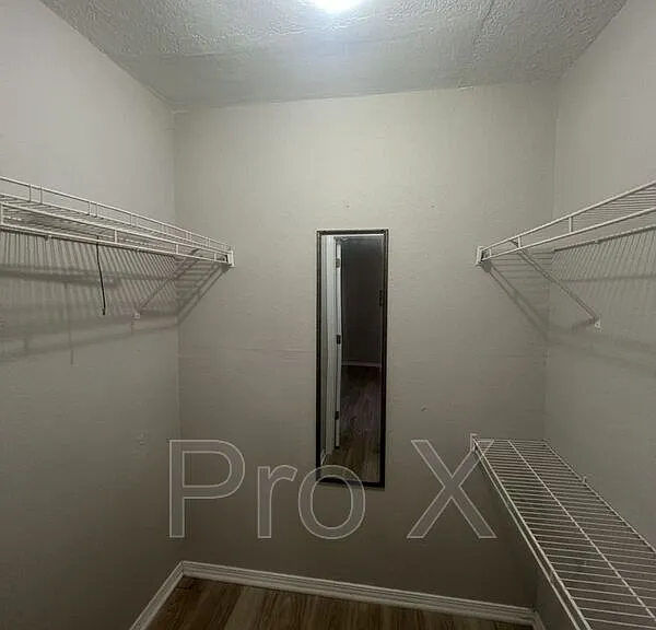 2216 E 8th St #2 — Photo 7